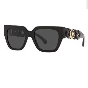 Woman’s Versace Sunglasses